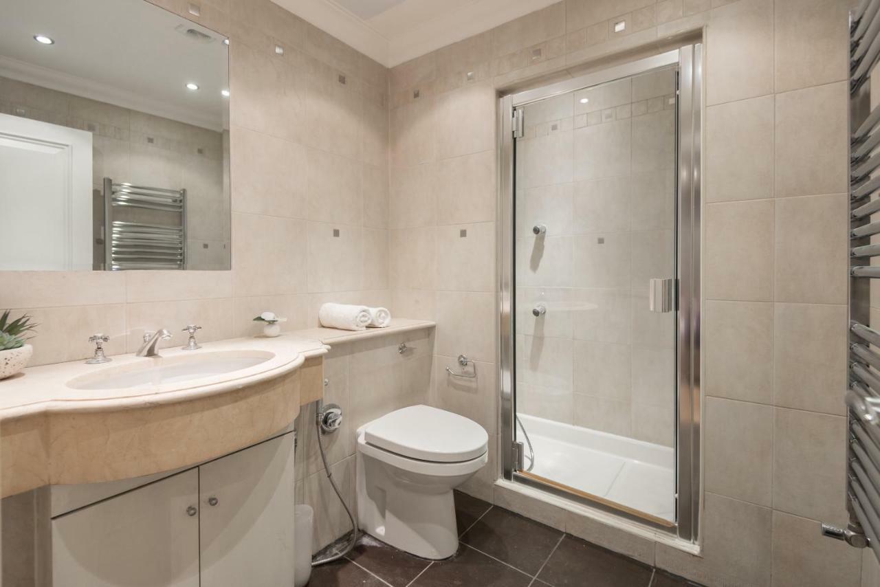 One Bedroom Hyde Park Apartment Лондон Экстерьер фото