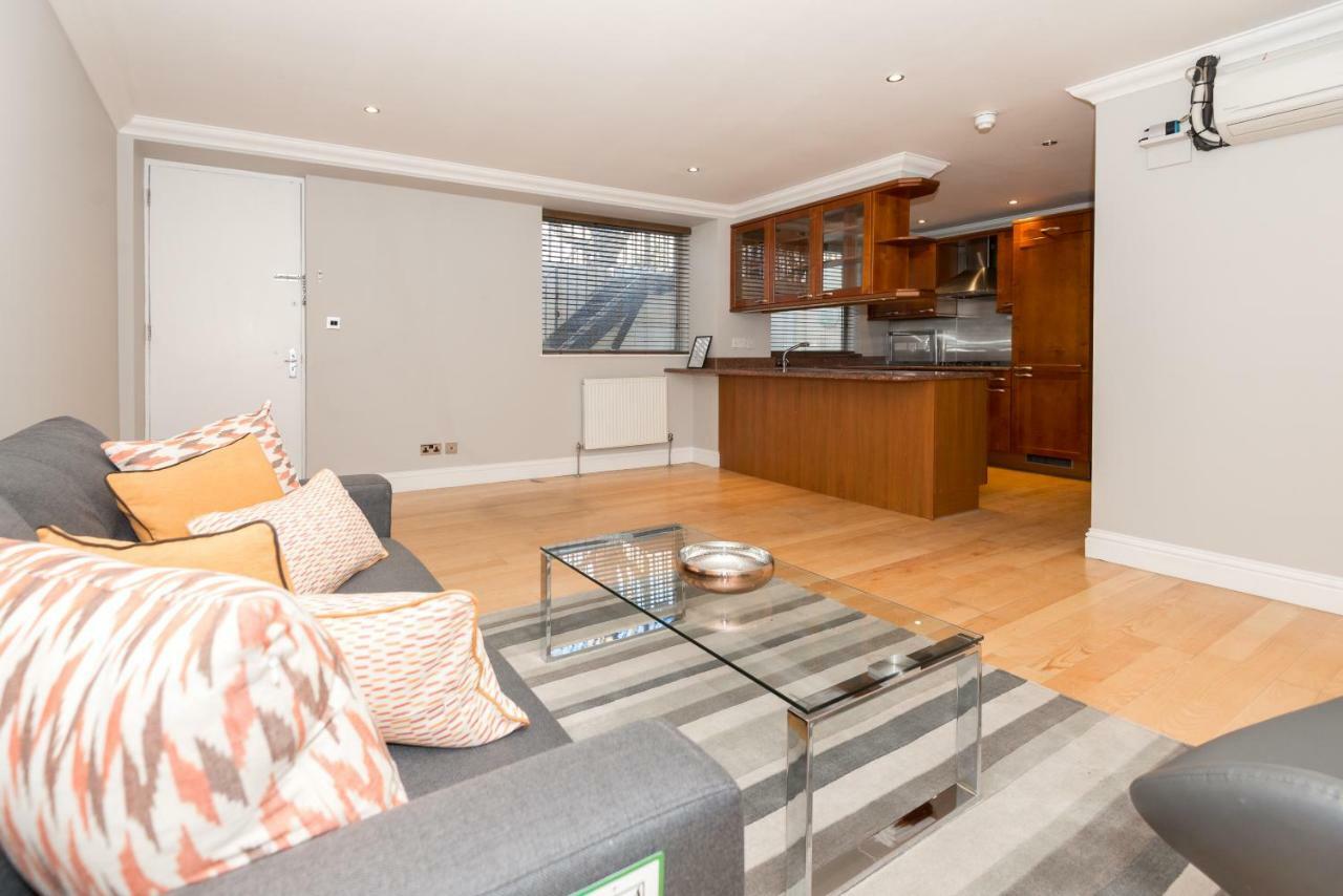 One Bedroom Hyde Park Apartment Лондон Экстерьер фото
