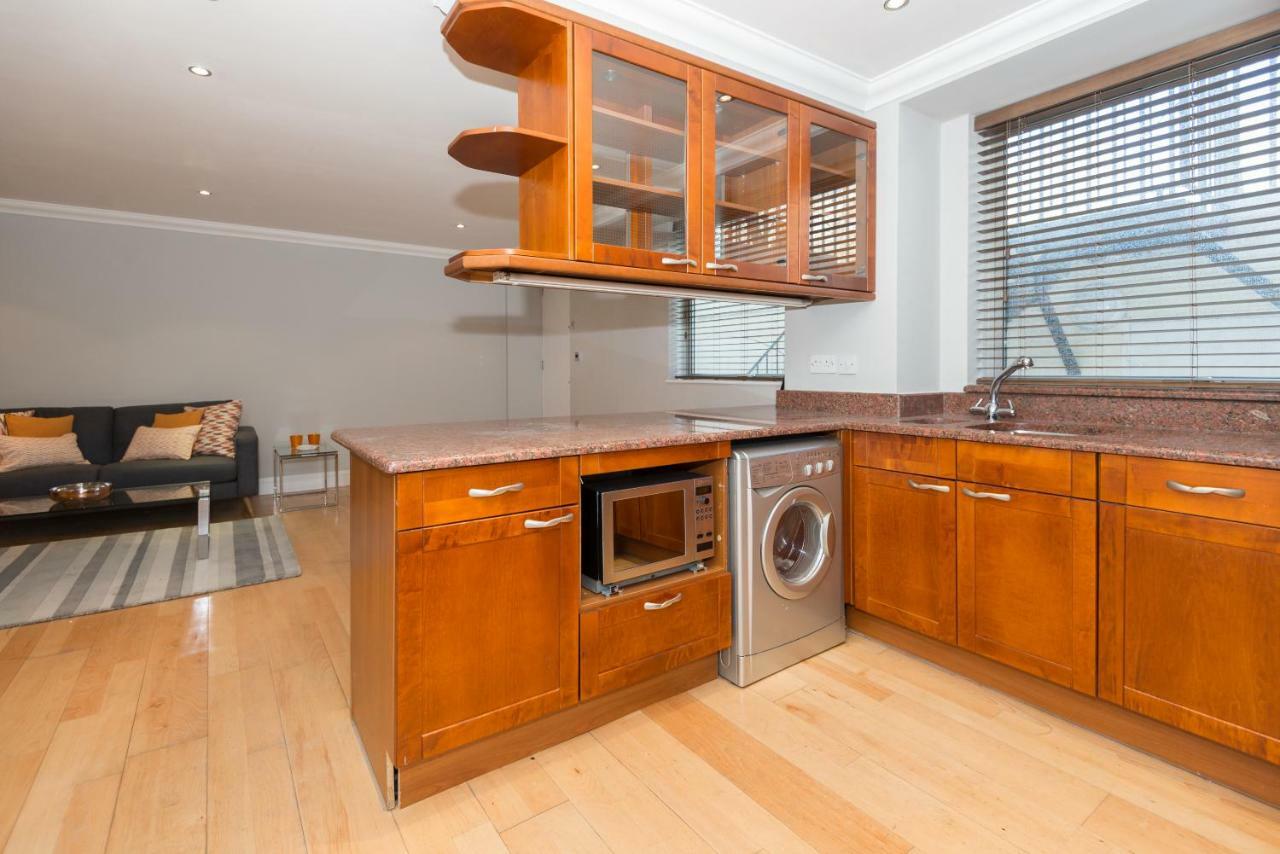 One Bedroom Hyde Park Apartment Лондон Экстерьер фото